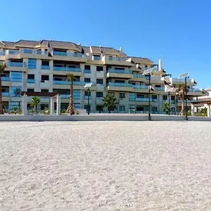  Apartamento Puerto De La Duquesa Beachfront